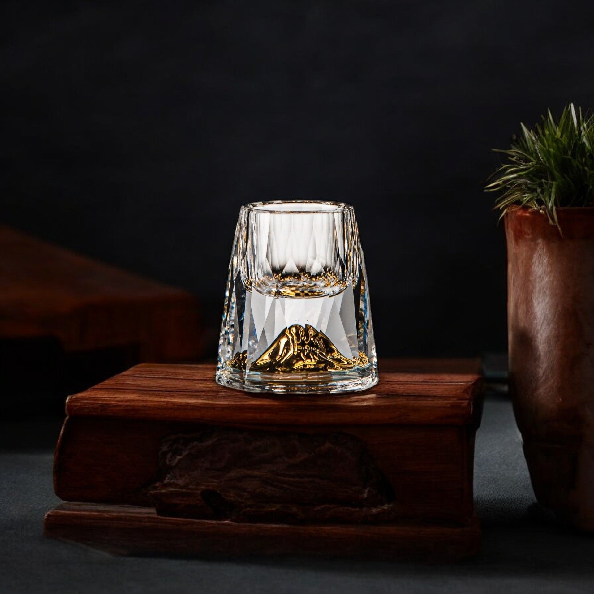 AuroraLuxe Crystal Glasses – Elegant Handcrafted Design with Golden Accents - All Around Casa