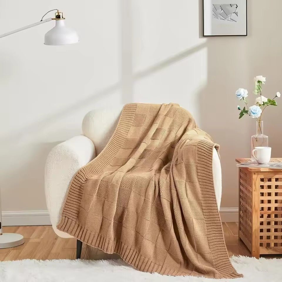 CozyLoom Knitted Quilt – Elegant Textured Blanket for a Warm & Stylish Interior - All Around Casa