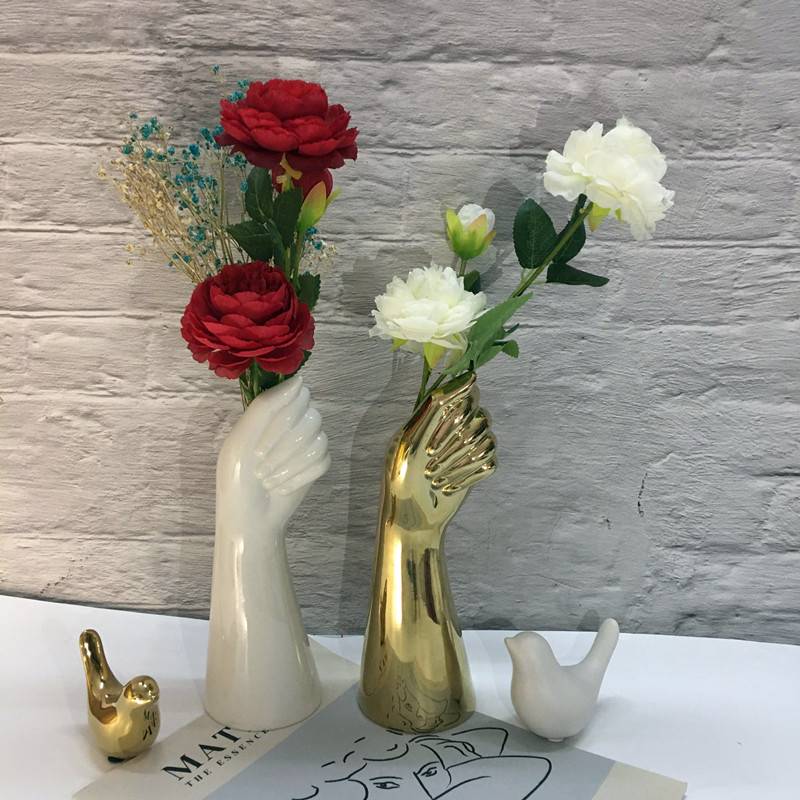 Artevo Grace Ceramic Vase – Elegant Hand Sculpture for Contemporary Interiors - All Around Casa
