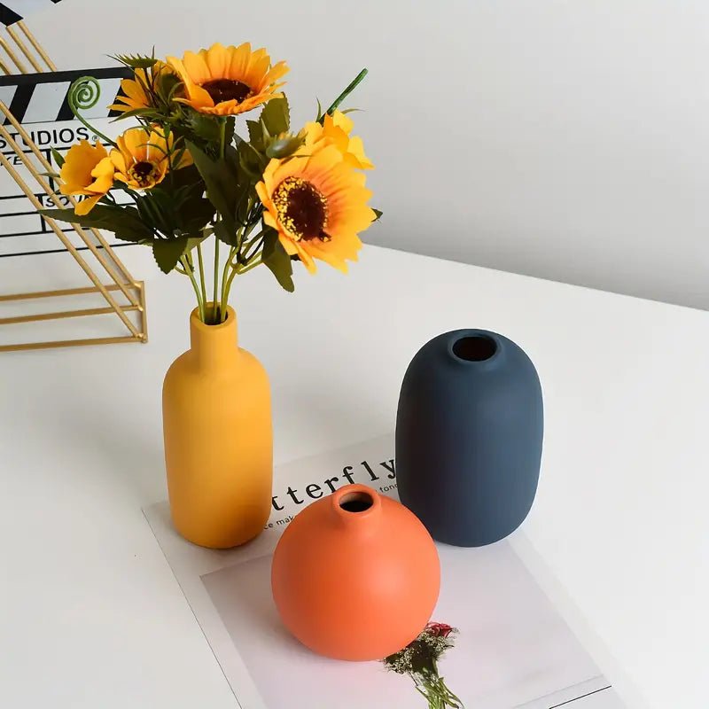 Auric Plume Ceramic Vase – Elegant Scandinavian Accent for Modern Interiors - All Around Casa