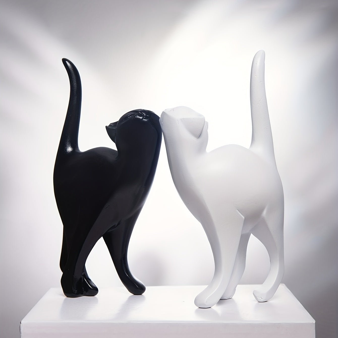 Auric Plume Elegant Cat Sculpture – Handcrafted Nordic Accent for Modern Interiors - All Around Casa