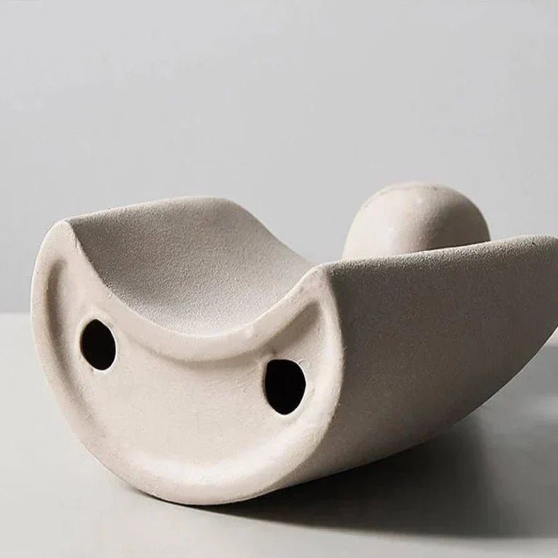 EternaBond Elegant Ceramic Sculpture – Abstract Modern Art for a Romantic Interior - All Around Casa