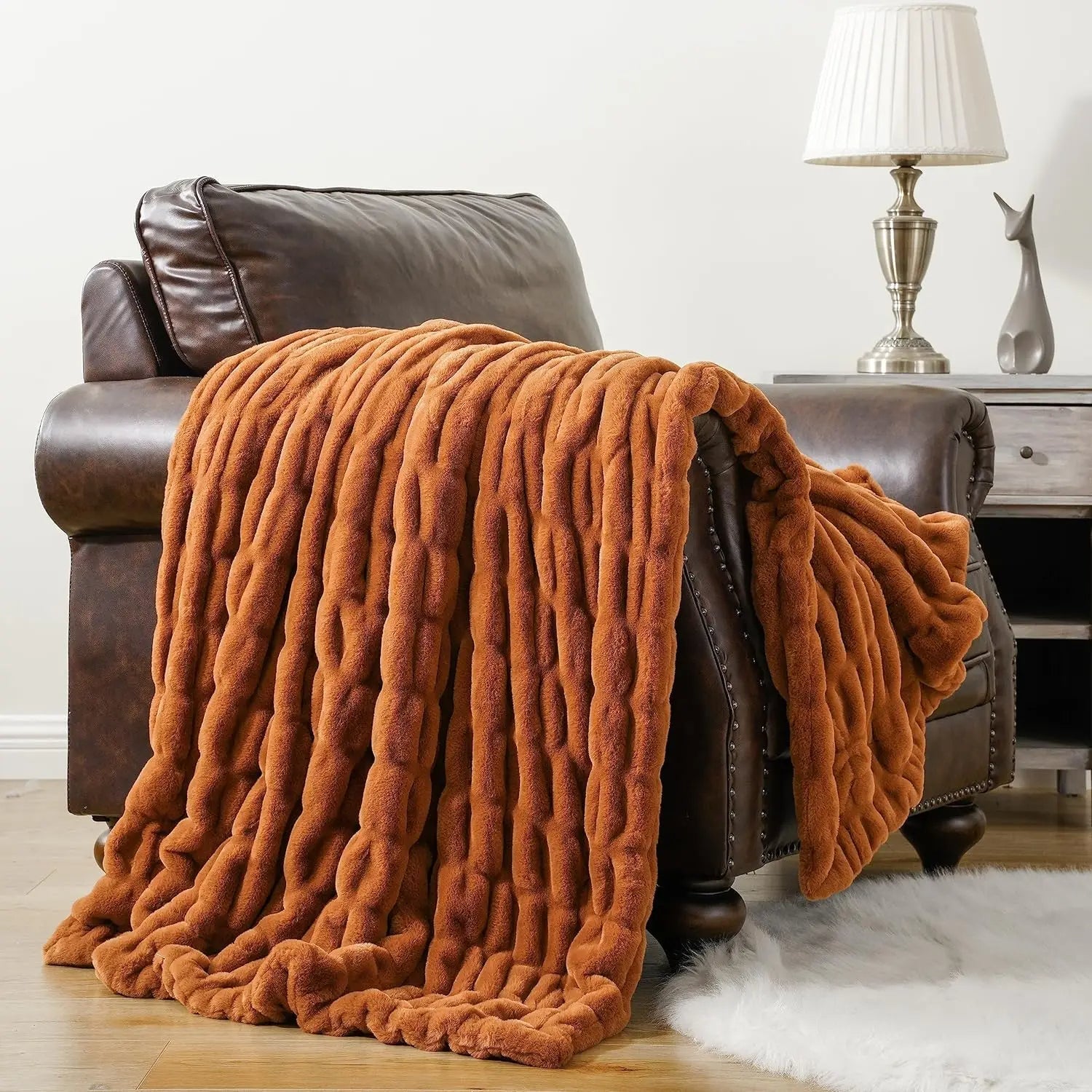 LuxeHaven Plush Throw Blanket – Elegant Faux Fur Comfort for a Stylish Interior - All Around Casa